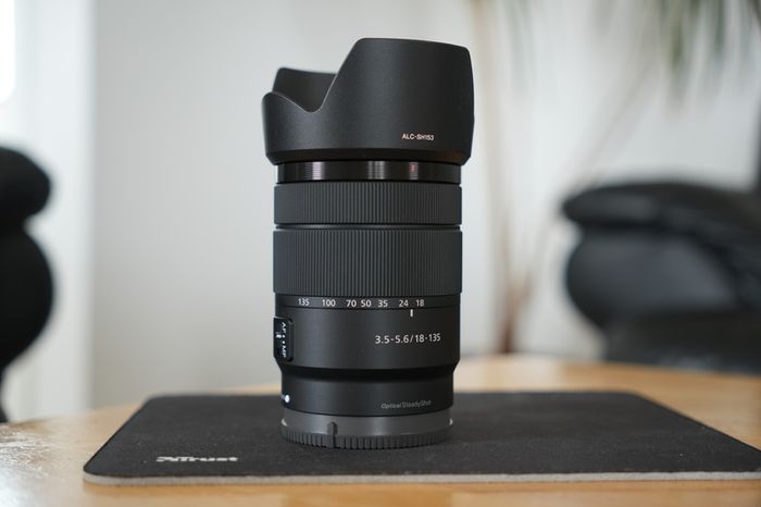 Sony 18 135mm E mount APS C
