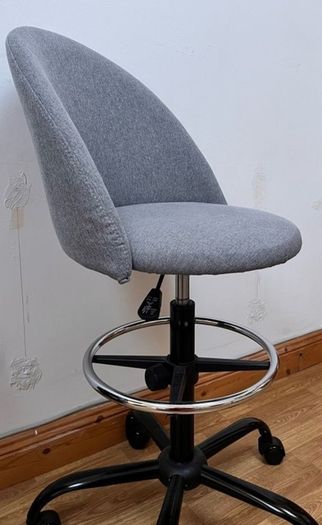 Tall swivel desk chair