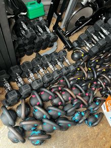 Hex rubber dumbbells & cast iron kettlebells