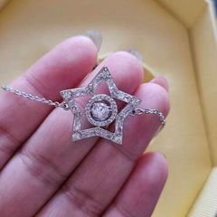 Swarovski Crystal Star Stella Bracelet Middle Stone Moves