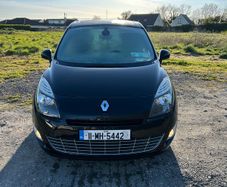 2011 Renault Grand Scenic