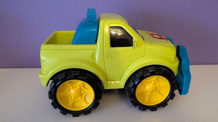 Monster truck car