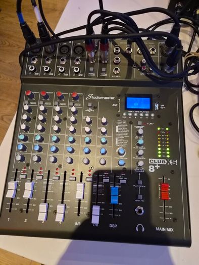dj speakers mixer radio microphone