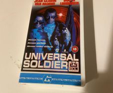 Universal soldier vhs tape