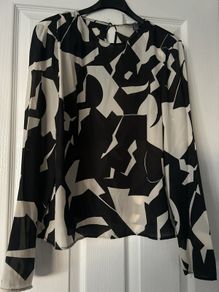 Black & White Top