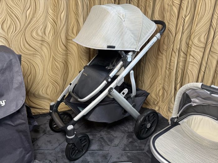 Uppababy Vista V2 travel system
