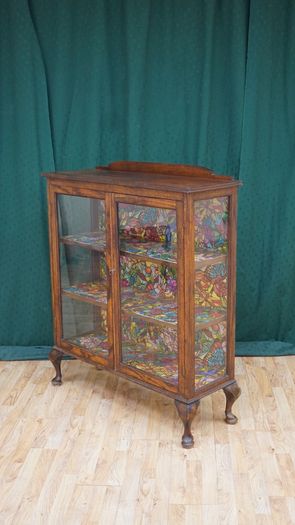Quality Oak Glazed Display Cabinet