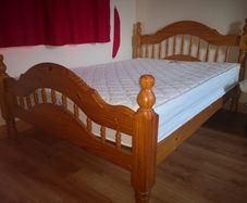 Pine Bed