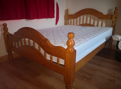 Pine Bed