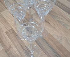 Tipperary Crystal 4 Wine Glasses