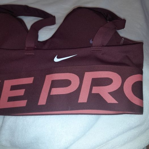 Nike pro sports bra