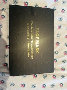 LED face mask