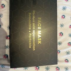 LED face mask