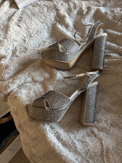 Steve Madden Silver heels size 41