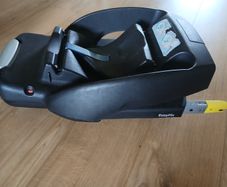 Easy fix base & maxi cosi newborn car seat