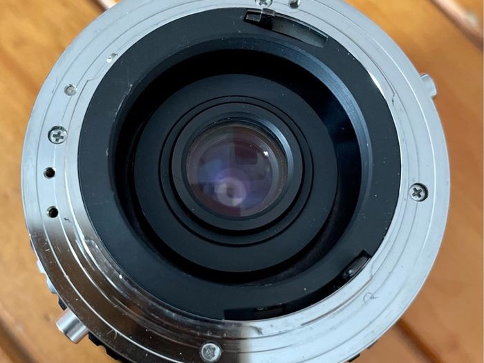 Olympus OM fit Siirius 18-28mm F/4.0-4.5 lens mint