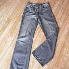 Zara Mid Rise Straight Leg Jeans, Grey Jeans / Size 10