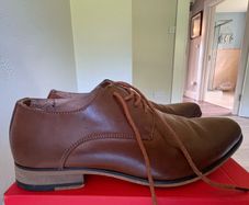 Brown leather mens shoes