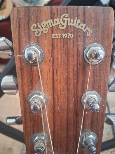Sigma 3/4 Semi Acoustic Guitar With Case RRP 390