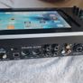 Behringer iS202 + iPad Image 2