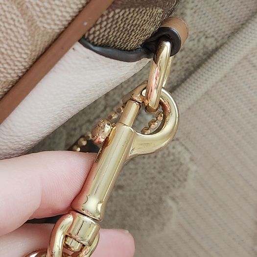 medium coach crossbody bag