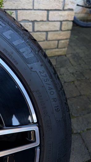 Mercedes 19" alloys tires