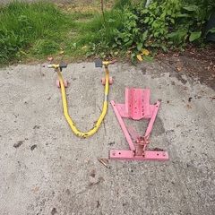 paddock stand & wheel chock