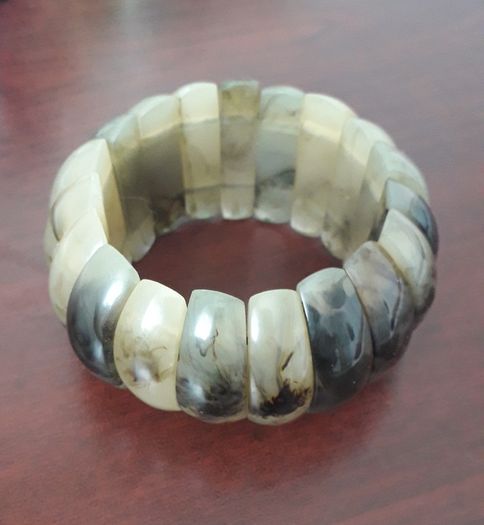 Stretch Resin Bracelet