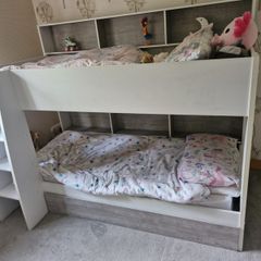 Bunk bed