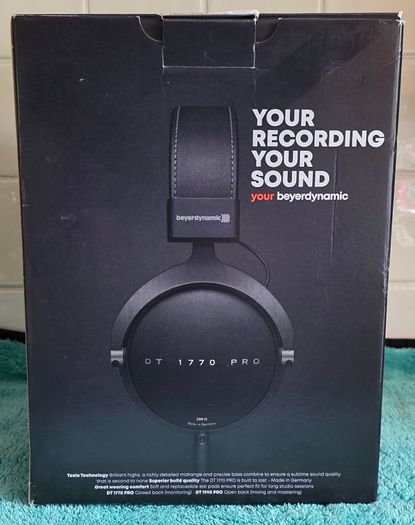 BEYERDYNAMIC DT1770 PRO Closed back headphones