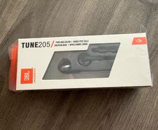 JBL T205 Wired In-Ear Headphones - Black
