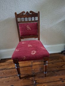 Hall chair in perfect condition.