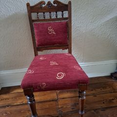 Hall chair in perfect condition.