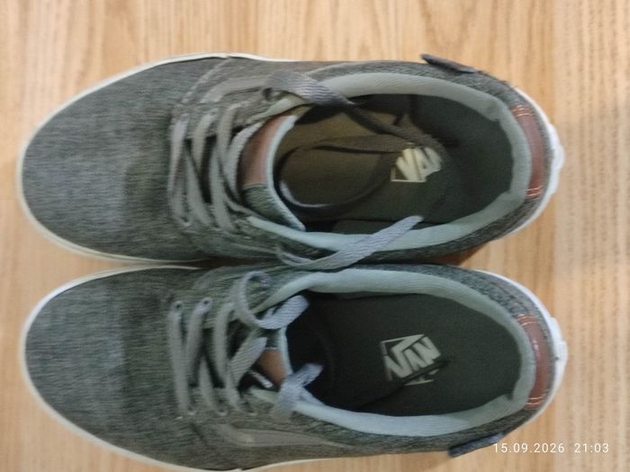 Original Vans Grey Sneakers Style 721356