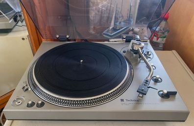 Technics SL-1300