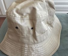 One size unisex bucket hat NWOT