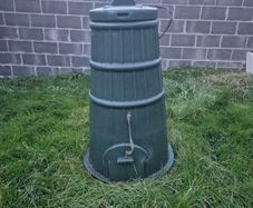Compost bin