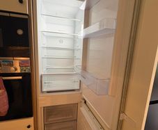 integrated fridge/freezer