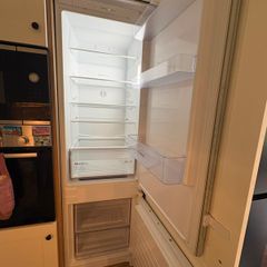 integrated fridge/freezer