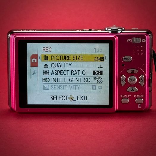 Panasonic Lumix DMC-FS7 point-and-shoot digital camera