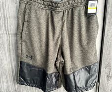 Mens Under Armour Shorts - M