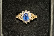 Vintage 9ct Gold Blue Topaz and Tourmaline gemstone ring