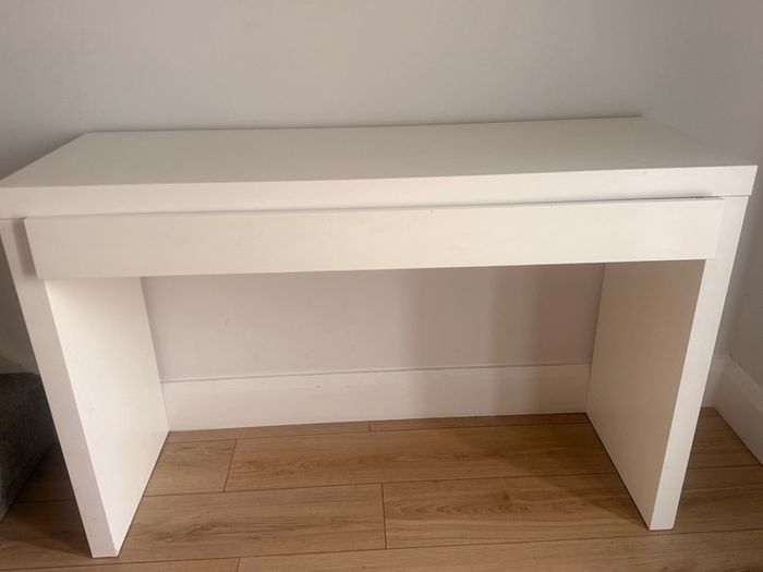 ikea dressing table free to take away