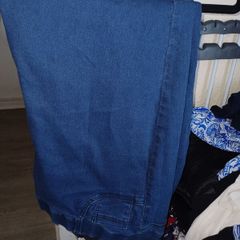 plussize 32 ladies jeans / jeggins navy