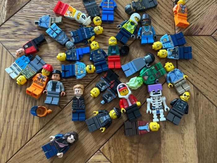 lego minifigures