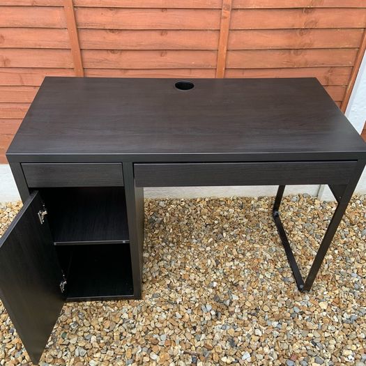 Micke Desk