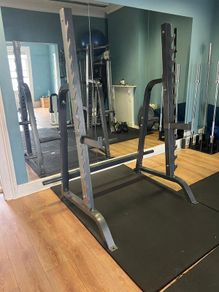 Multi/squat Rack (H 190cm W 162cm D 105 cm )
