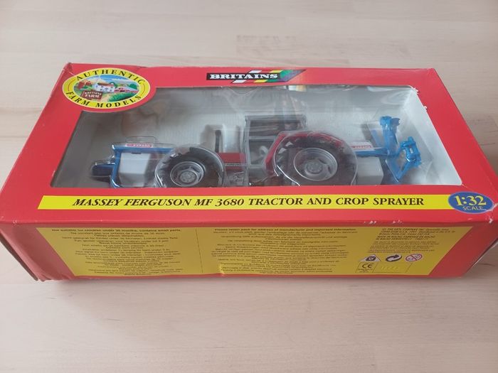 Britains Massey Ferguson MF 3680 Tractor and Crop Sprayer Farm Model 1:32 Scale 9607 MINT