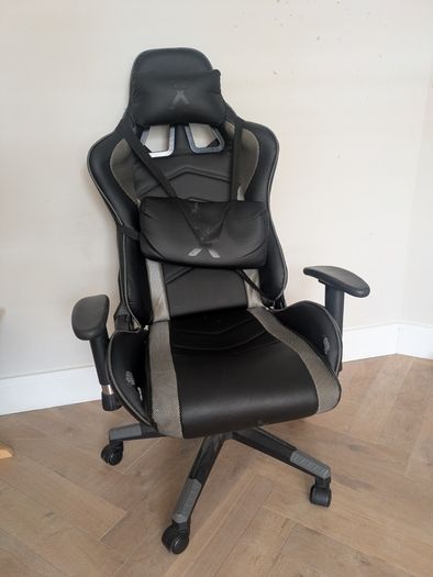Gaming chair