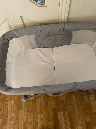 travel cot